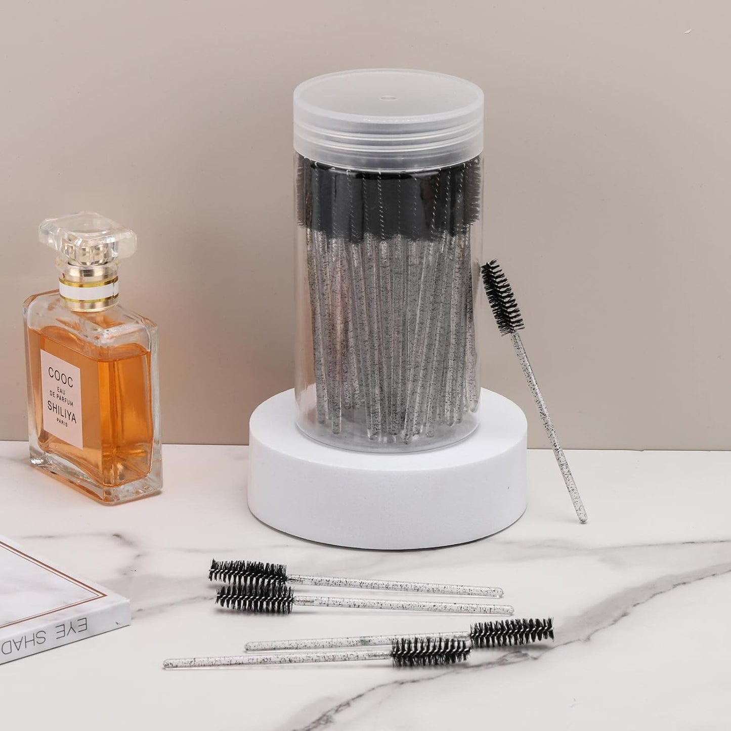 100 Pcs Disposable Mascara Wands, Crystal Eyebrow Spoolies Brush for Eyelash Extensions, Black Lash Brushes with Container