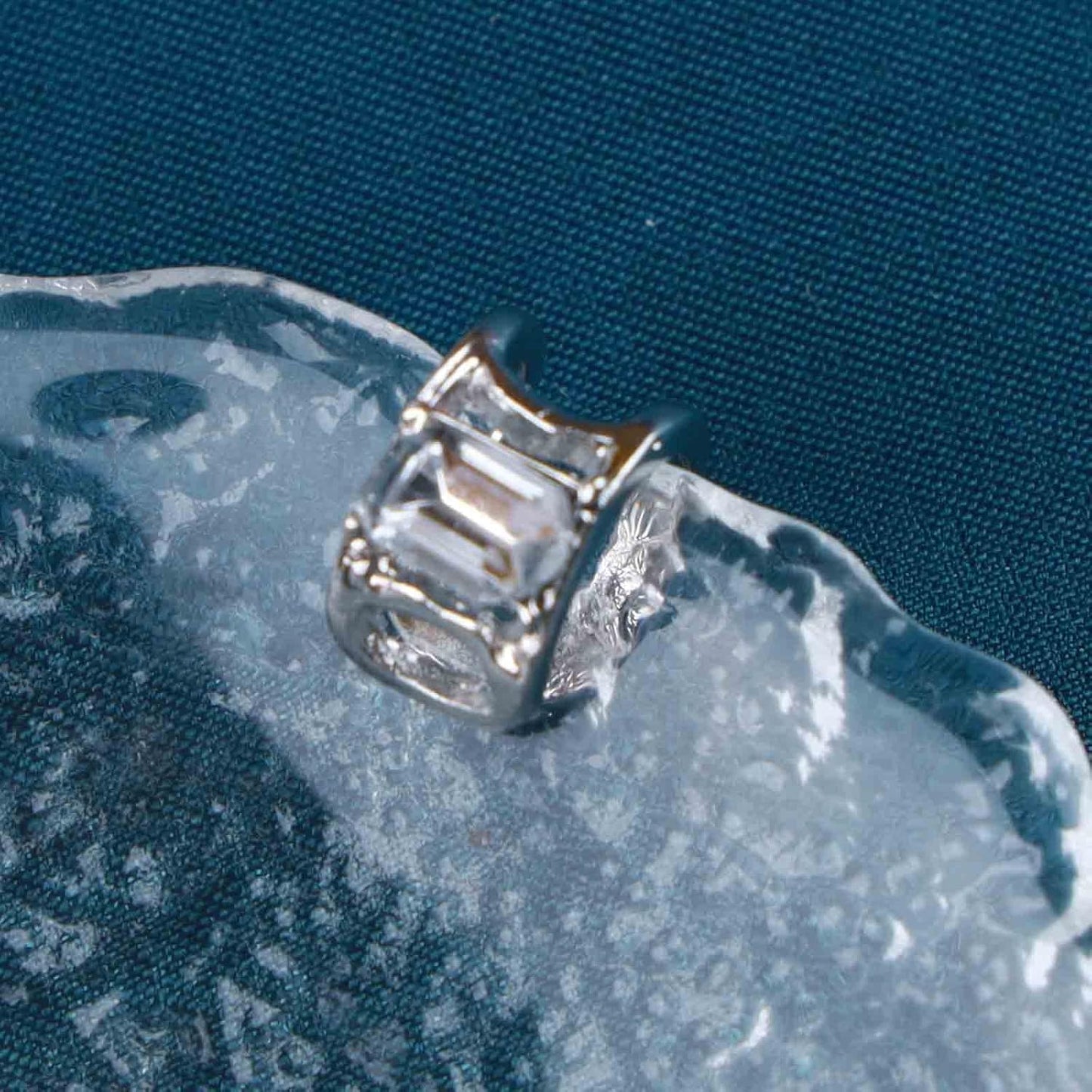 Vintage Crystal Ear Cuff Earrings Black Onyx Cuff Earrings Rhinestone Cartilage Earrings Silver Open Cuff Wrap Earrings Jewelry for Women